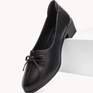 Women’s Black Loafers with 3cm Low Thick Heel Hard Wearing Round Toe Leather PU Insole Gentle Sponge Lining for Office Work