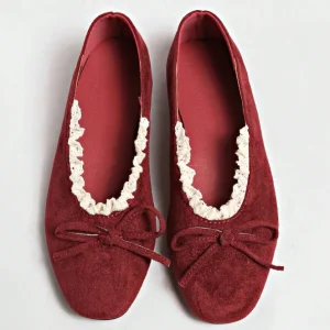 Women’s Burgundy Lace Ruffle Trim Bow Ballet Flats Closed Toe Round Toe Slip-On Casual Flat Shoes Ballet Shoes