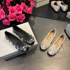 Women’s Casual Elegant Loafers Breathable PU Leather Flat Shoes Soft Bottom Slip-On Sandals Summer Walking Comfortable