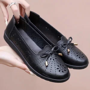 Women’s Casual Flat Shoes Breathable PU Leather Comfortable Elegant Loafers with Soft Bottom Slip On Sandals Walking for Ladies