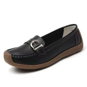 Women’s Casual Loafers Soft Surface Flat Shoes Slip-On Closure Comfortable Large Size Moccasins for Mom for Autumn Season