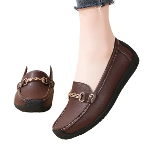 Women’s Casual Loafers Soft Surface Flat Shoes Slip On Closure Comfortable Large Size Moccasins for Mom for Autumn Season