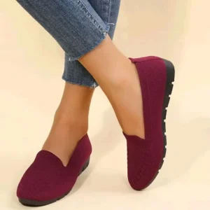 Women’s Casual Loafers Spring and Autumn Flying Knitting Flat Shoes with Soft Sole and Button Closure