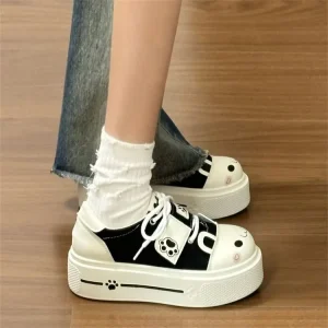 Women’s Casual Shoes Heightening Walking Shoes Thick soled Board Shoes Small White Breathable Light Weight Summer Autumn