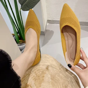 Women’s Casual Solid Pattern Ballet Flats Pointed Toe Slip On Shoes with Light Weight Canvas EVA Insole for Winter
