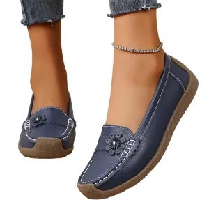 Women’s Casual Spring Loafers Comfortable Flat Shoes with Soft Sole and Surface Mom Moccasins in Large Size for Autumn