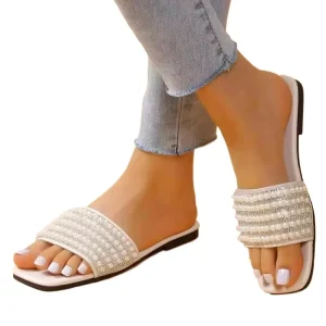 Women’s Colorful Rhinestone Pearl Embellished Low Heel Sandals Plus Size Hawaiian Style Indoor Anti-Slip Anti-Slip