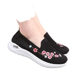 Women’s Comfortable Casual Shoes