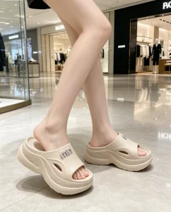 Women’s Designer Summer Beach Sandals Slippers Platform Thick Sole Princess Slides for Women Ladies