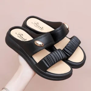Women’s Designer Summer Beach Sandals Slippers Thick Sole Soft Bottom Fashion Slides for Women Ladies