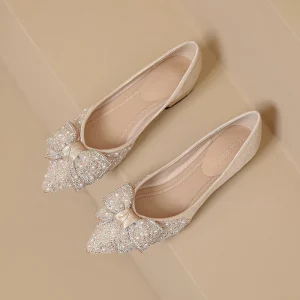 Women’s Fashion Bridal Shoes Diamond Water Diamond Bow Soft Bottom Square Heel Suitable for Spring and Autumn