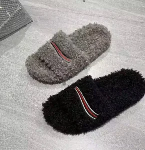 Women’s Fashion Soft Fluffy Slipper Fur Shoes Open Toe Embroidery Slides