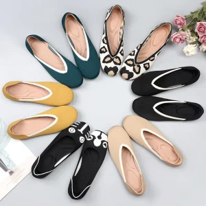Women’s Flat Shoes Comfortable Soft Sole Ladies Flats Accept Customized OEM Knitted Fly Casual Slip on Shoes