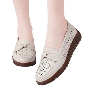 Women’s Flat Shoes Large Size Hollow Lightweight Breathable Comfortable Solid Loafers Peas Shoes Bow Fashion Slip On Lazy Shoes