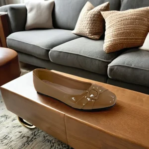 Women’s Flats Bright Surface Slip On Closure Casual Style Flats Leather PU Flat Shoes for Ladies