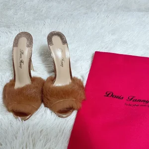 Women’s High Heel Peep Toe Sandals Gold Feathers Mules for Spring Sexy Lady’s Summer Shoes