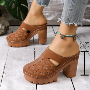 Women’s Hollow Thick Heeled Closed Toe Artificial Leather Mueller Shoes with Metal Buckle Retro Style Daily