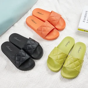Women’s Home Summer Flat Slide Sandals Casual Comfortable Outdoor Wear with Open Toe Fashionable Slippers for Bathroom Use