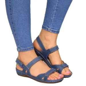 Women’s Large Open Toe Beach Sandals Lightweight Cross Border Flip Flops Fashion Trend Summer Platform Waterproof Feature