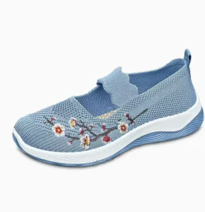 Women’s Large Size Casual Flats Embroidered Old Beijing Cloth Slip On Shoes for Middle Aged Elderly Mothers