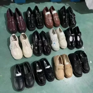 Women’s Leather Shoes Loafers Women’s Round Head Patent Leather Slip on Small Leather Shoes Coarse Low Heel Shoes