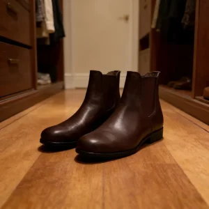 Women’s Light Leather Chelsea Boots with Anti-Slip Round Closed Toe Mesh Lining for Autumn Winter Summer Seasons Plain Flat Heel