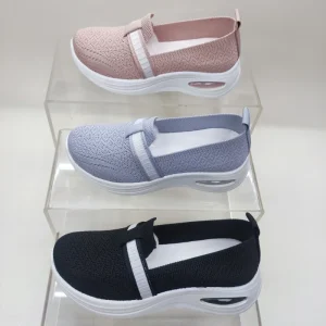 Women’s Lightweight Breathable Fly Knit Upper Walking Sneakers Summer Autumn Comfortable Casual Slip On Shoes