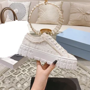 Women’s New Fashion Comfort White Vulcanized Platform Sneakers Canvas Trendy Casual Flats for Spring for All Seasons