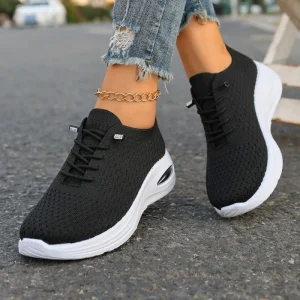 Women’s New Running Shoes Trendy Korean Style Large Size Sports Casual Shoes Breathable Lightweight Fabric Upper
