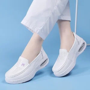 Women’s Nurse Shoes Non-Slip Odor-Resistant Breathable Flat Comfortable Specially for Medical Staff
