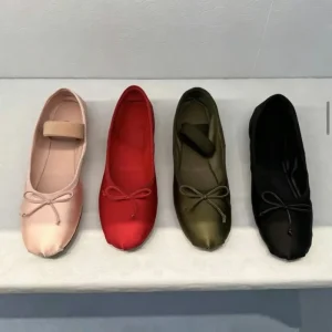 Women’s PU Leather Upper Ballet Flats Casual Shoes with Plush Lining