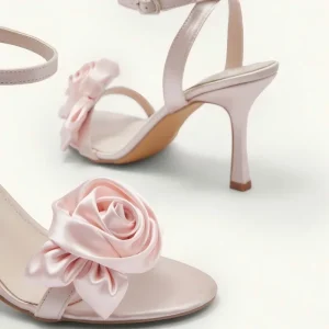 Women’s Pink Color Light Weight Summer Outdoor Shoes with Open Toes Three dimensional Flower Decorations Soft Sexy Thin Heels