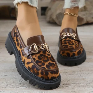 Women’s Retro Leopard Print Flats for Spring Autumn Versatile Metal Buckle Toe Loafers Large Size Thick Sole Slip On for Foreign