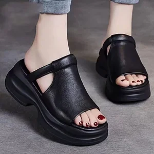 Women’s Rubber soled Thick soled slippers Are Lightweight, Trendy and Fashionable for Outdoor Use in Summer