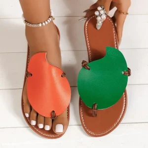 Women’s Sandals for Summer Comfortable Wide Strap Flats Fashionable Beach Shoes Export Footwear in Plus Sizes