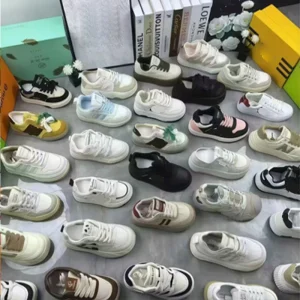 Women’s Shoes Soft Sole Lightweight Breathable Everyday Versatile Sneakers