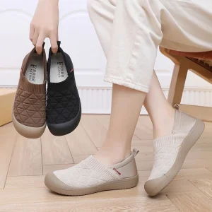 Women’s Shoes Spring New Breathable Non Slip Slip On Mom Shoes Soft Sole Casual Flats