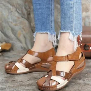 Womens Shoes Summer New European and American Retro Round Toe Wedge Cross Sandals231