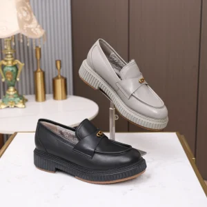 Women’s Slip On Soft Heeled Shoes Stylish Leather Loafers Metal Accents Comfortable Thick Platform Heels for Daily Office Wear