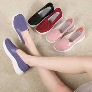 Women’s Slip-On Walking Shoes Soft Sole Breathable Non-slip Casual Outdoor Sneakers Comfortable Mom Shoes for Elderly Ladies