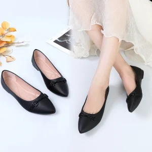 Women’s Slip-on Shoes Casual Lightweight Leather Lined Breathable PU Upper