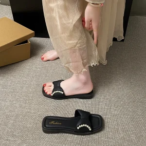 Women’s Slippers Sandals Custom Logo Pearl Slip on Lady Slippers Pusole Rubber Beach Outdoor Slippers