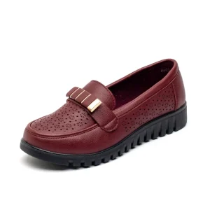 Women’s Soft PU Leather Loafers Embossed Moccasin Driving Shoes Anti Slippery Flat Breathable Features Slip On for Summer Autumn