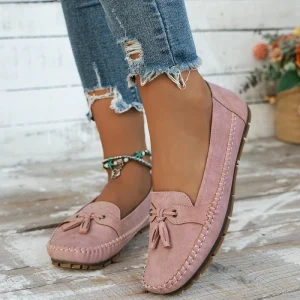 Women’s Soft PU Pink Casual Loafers Slip-On Comfortable Flat Shoes Women’s Moccasins with Tassel for Daily Walking