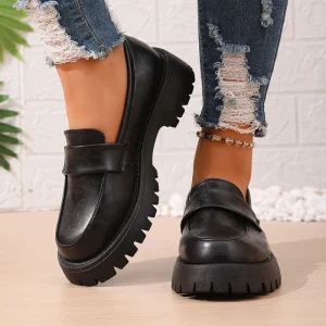 Women’s Solid Black Low Top Loafers Slip-On Comfortable Breathable Lightweight Winter Season Flat Fashion Design