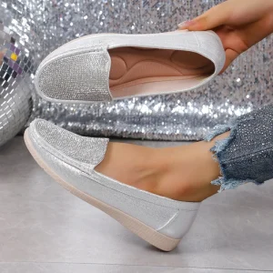 Women’s Sparkly Rhinestone Loafers Glitter Slip-On Pumps Flat Shoes Casual Shoes for Daily Walking Driving & Party Wear