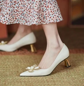 Women’s Stiletto Heel Pointed Toe Business Wedding Party Evening PU Solid Colored Black Silver Beige