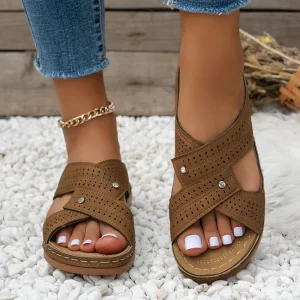 Women’s Summer Fashion Casual Wedge Sandals Outdoor Slip-On Plus Size Hollow Overshoes for Beach