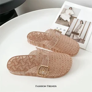 Women’s Summer Flat Cover Head Transparent PVC Sandals Woven Slip On Slippers Outdoor Beach Slides
