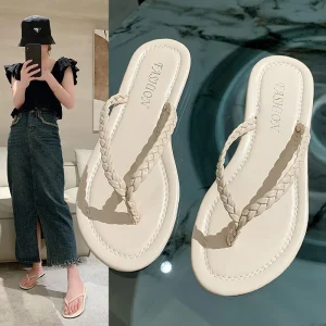 Women’s Summer Lightweight Breathable Flat for Large Size Round Toe Rubber Outsole Casual Beach Flip Flops